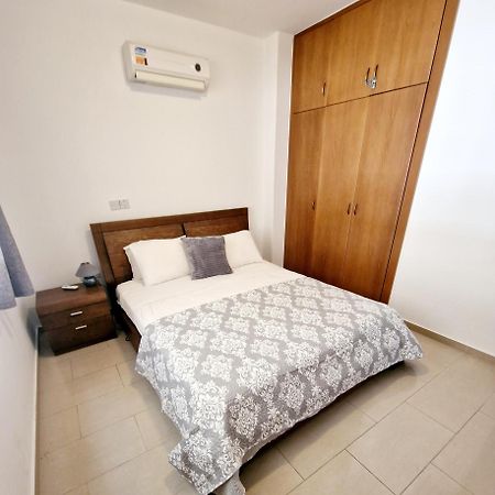 Ground Floor One Bedroom Apartment B2, 3 Pools, Free Wifi Peyia Exterior photo