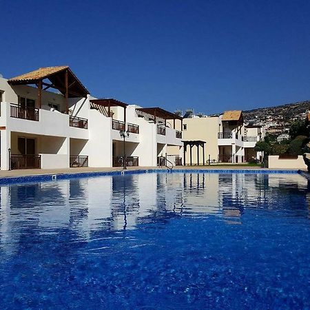 Ground Floor One Bedroom Apartment B2, 3 Pools, Free Wifi Peyia Exterior photo