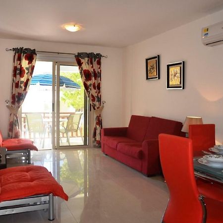 Ground Floor One Bedroom Apartment B2, 3 Pools, Free Wifi Peyia Exterior photo