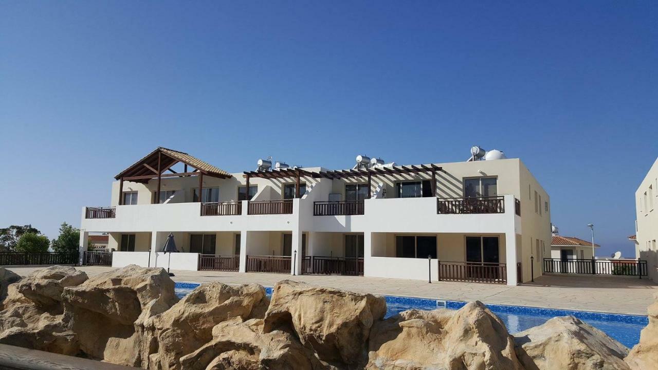 Ground Floor One Bedroom Apartment B2, 3 Pools, Free Wifi Peyia Exterior photo